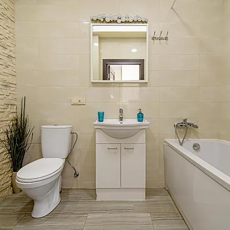 Apartamentai 555 דירה *